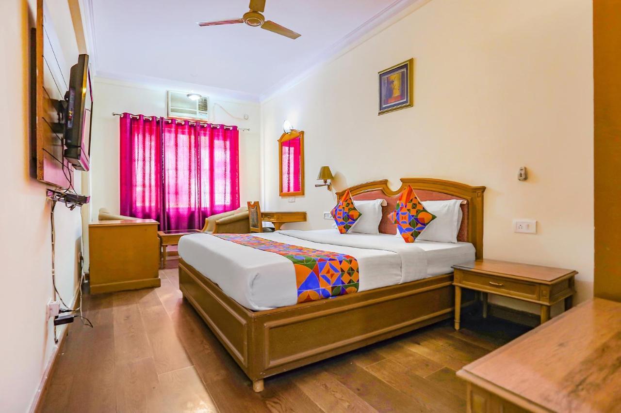Fabhotel Altus Gurgaon Exterior photo